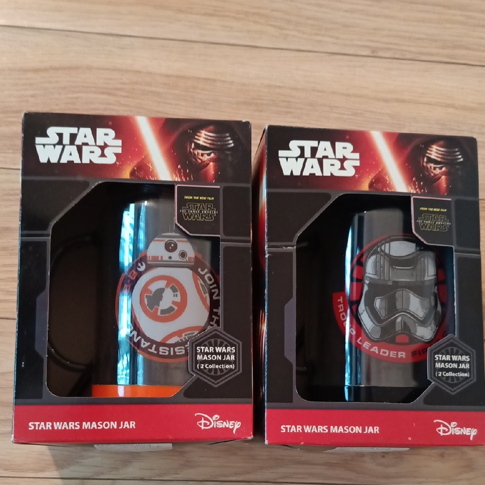 Disney Star Wars Mason Jar Set with Red and Black Designs Thailand BB-8 Phasma